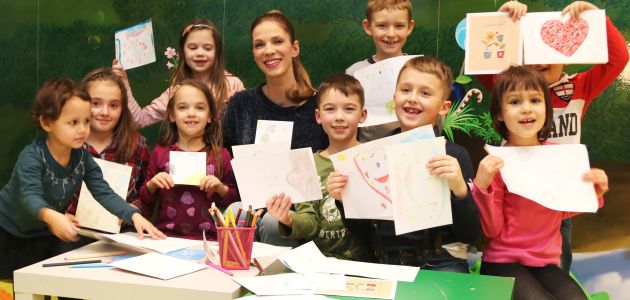 UNICEF predstavlja Kuvertu punu ljubavi