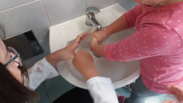 ciste-ruke-pranje