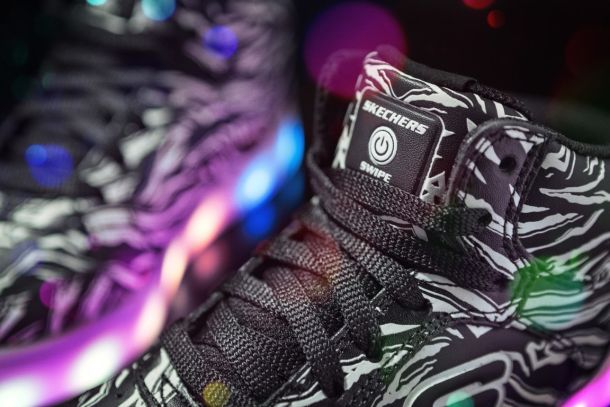 skechers-swipe-lights-2