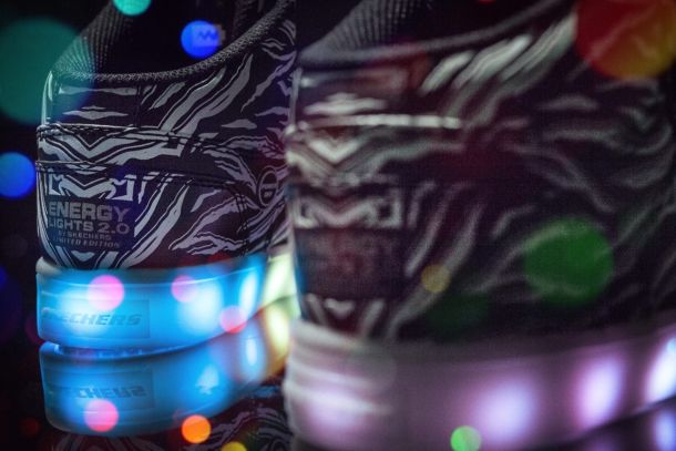 skechers-swipe-lights-3