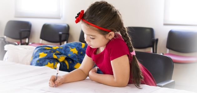 Pet načina koji će potaknuti kreativno pisanje kod vaše djece