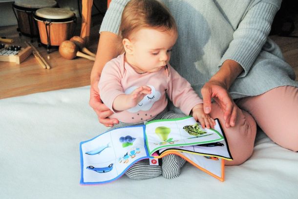 čitanje beba slikovnice