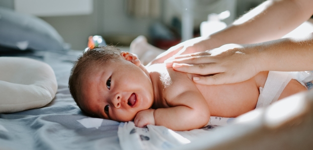 Zašto novorođenčad gube kosu neposredno nakon rođenja