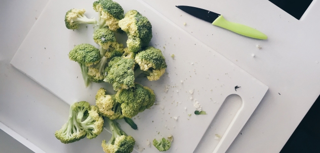 Izvrstan ručak za djecu: Zapečena brokula sa šunkom i sirom