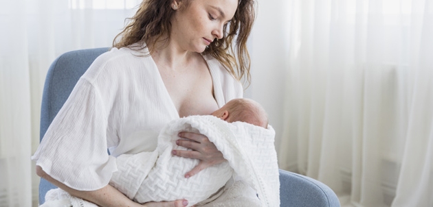 dojenje beba i sisanje