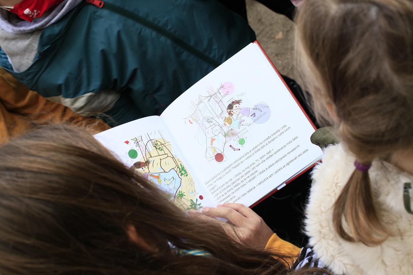 slikovnica prica sarena pustolovina