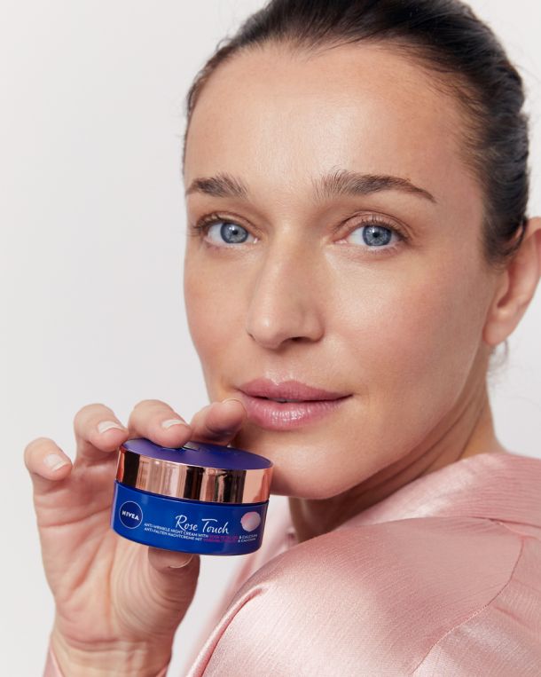 nivea-rose-touch-1