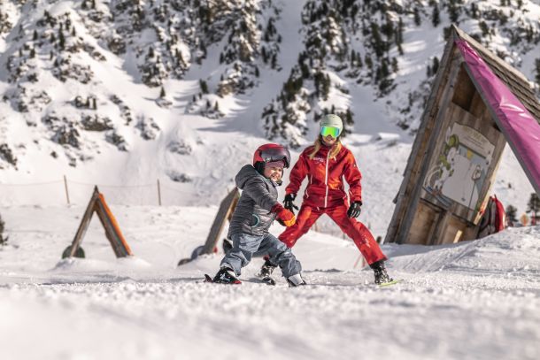 Obertauern zimovanje djeca skijanje