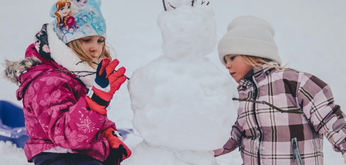 Kako “zimska utrka u oblačenju” razvija finu motoriku kod djece