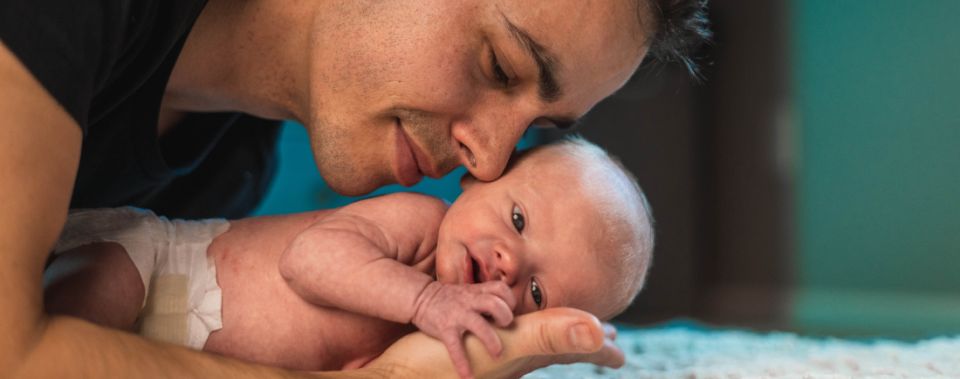 Govor tijela vaše bebe - kako pročitati signale prije nego što padne prva suza