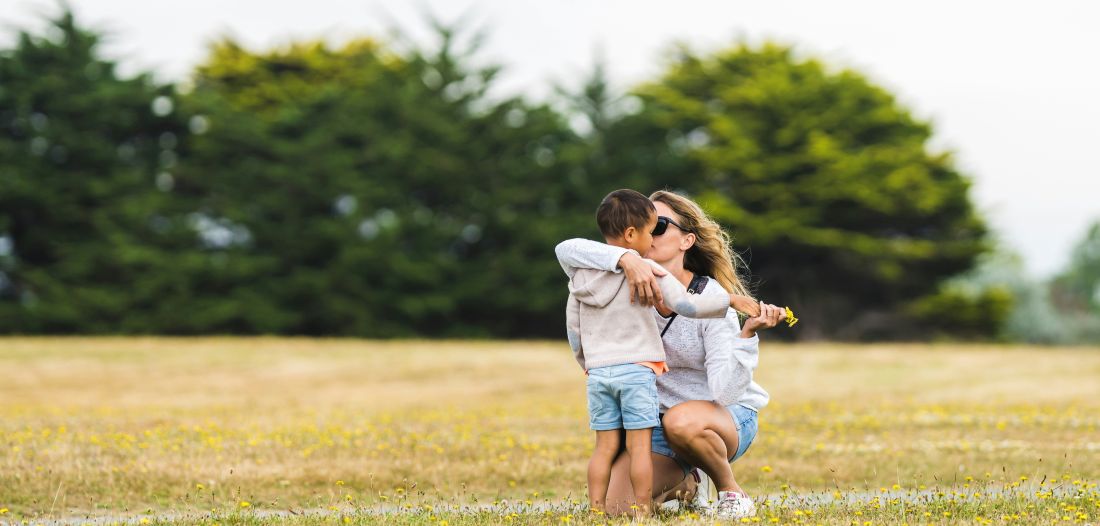 Kako pomicanje sata utječe na djecu i kako im olakšati promjenu ritma