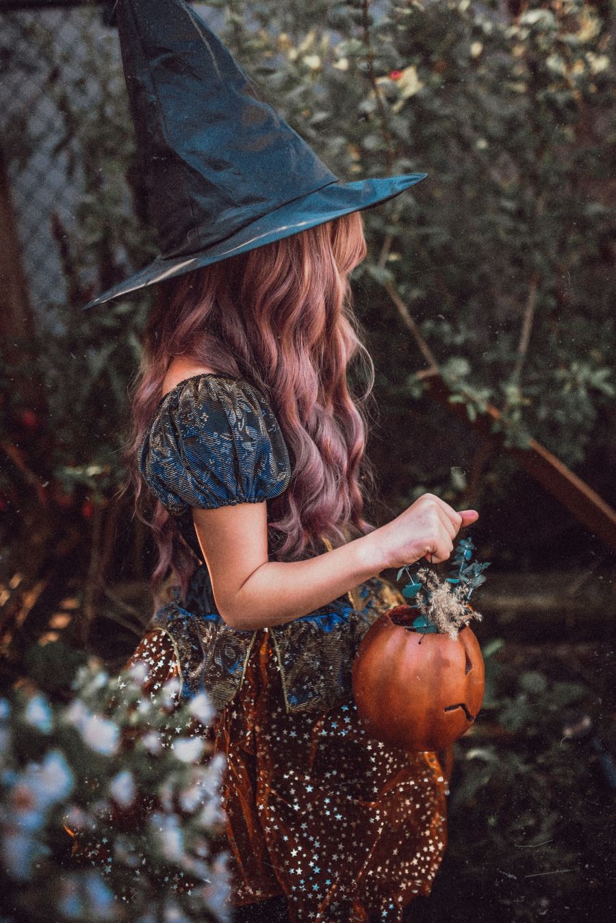 noc vjestica Halloween witch children